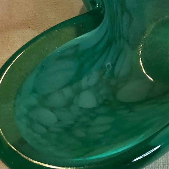 MCM Green Clover Shaped Hand Blown Art Glass Bowl - Picture 8 of 9